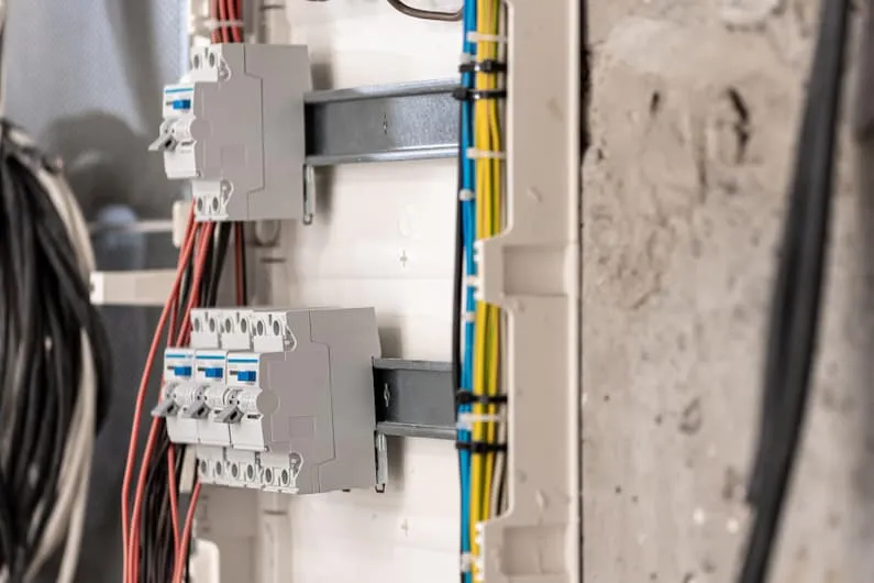 Serviço de Eletricista em {cidade}